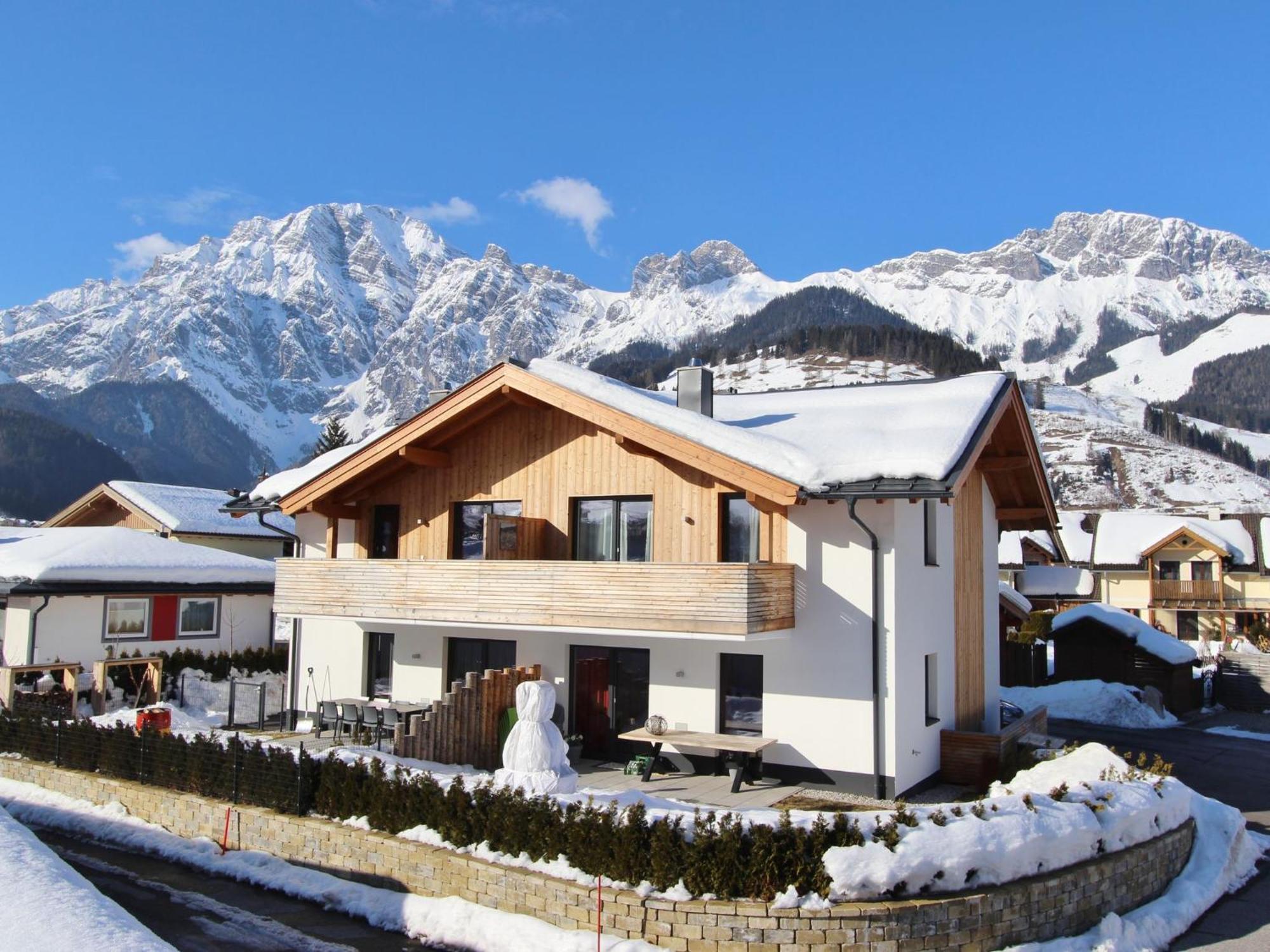 Modern Holiday Home In Leogang With Private Sauna Екстериор снимка
